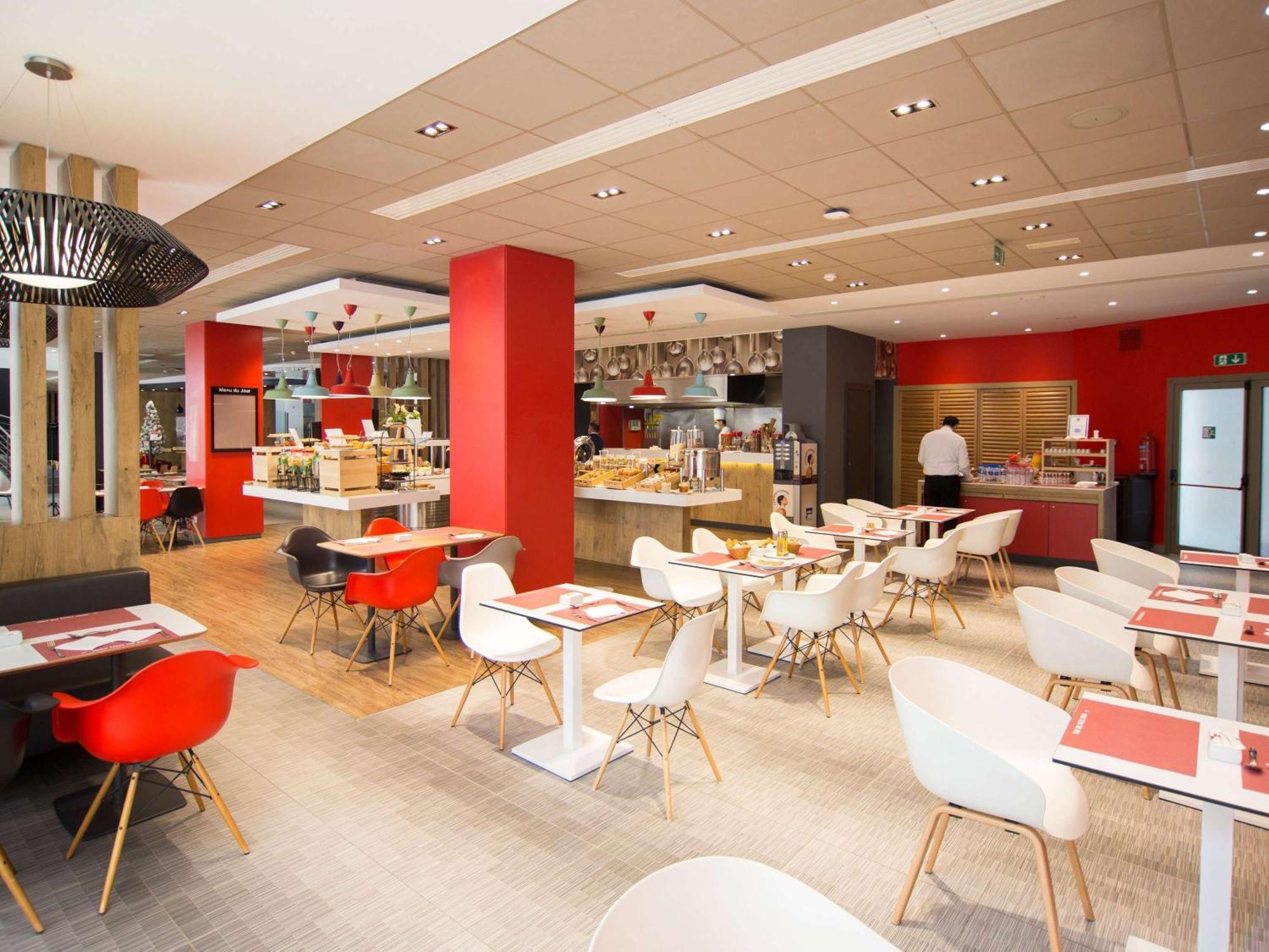 Ibis Sfax Hotel Bagian luar foto