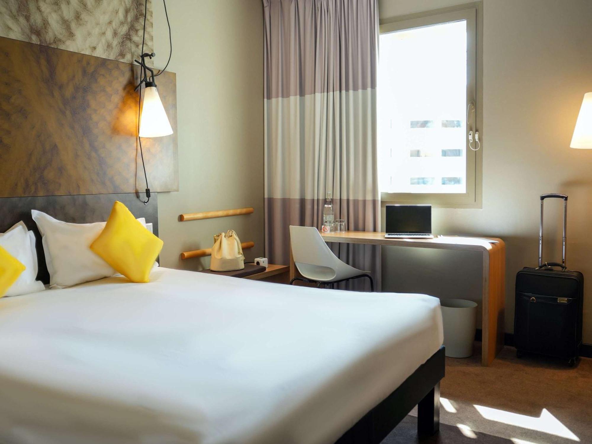 Ibis Sfax Hotel Bagian luar foto