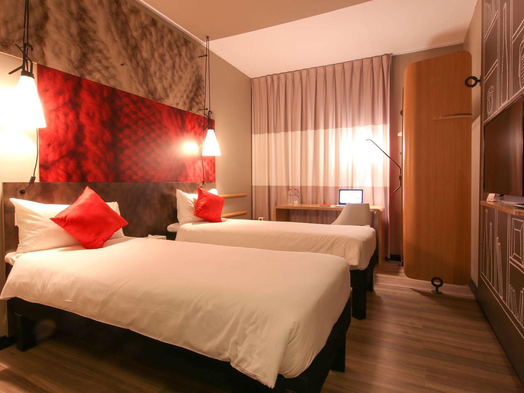 Ibis Sfax Hotel Bagian luar foto