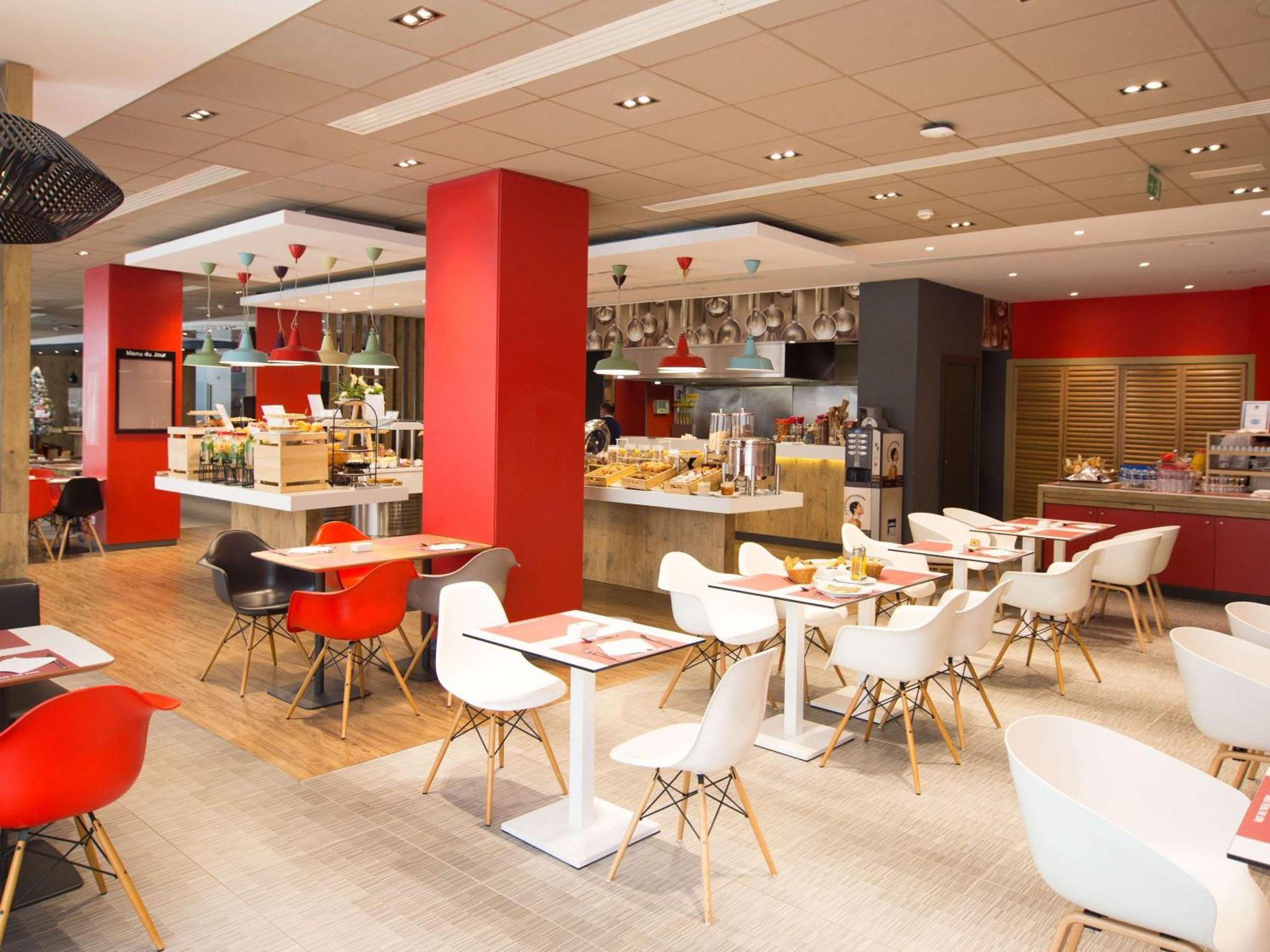 Ibis Sfax Hotel Bagian luar foto