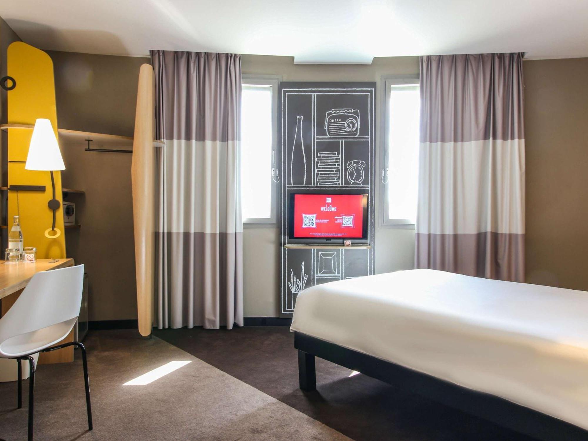 Ibis Sfax Hotel Bagian luar foto