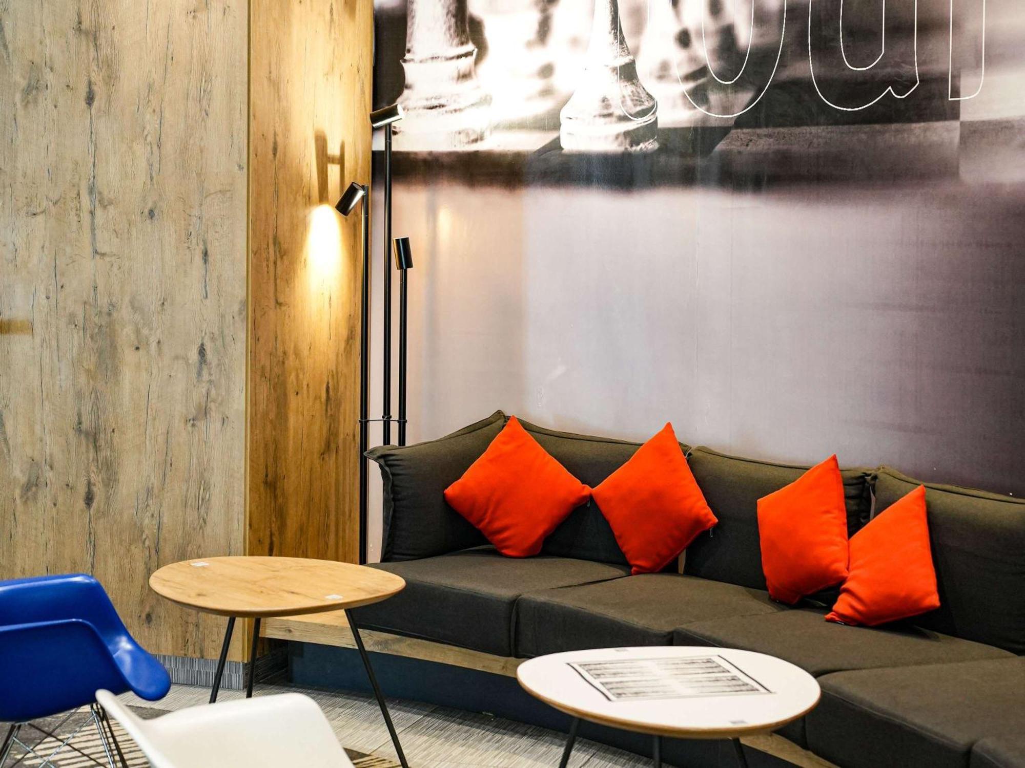 Ibis Sfax Hotel Bagian luar foto